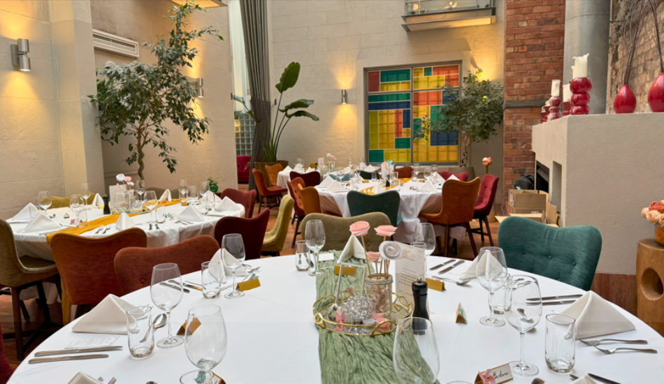 Hotel DeBrett