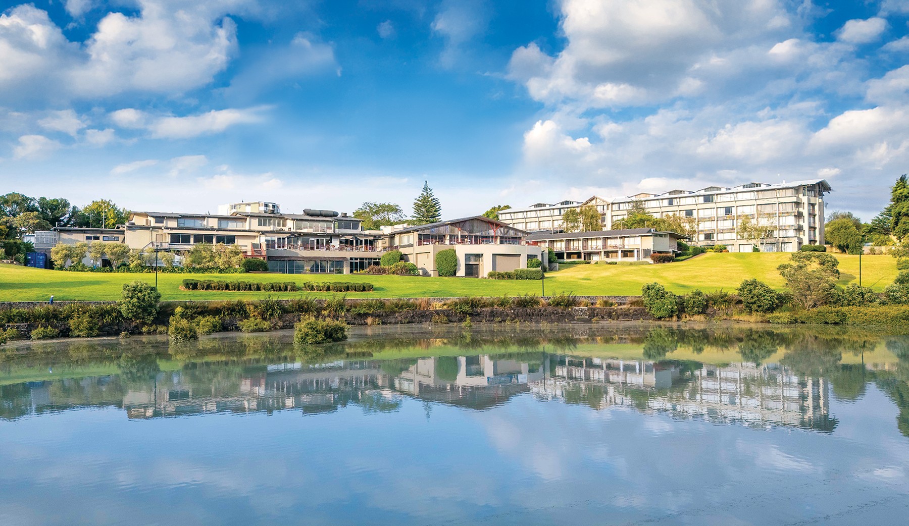 Waipuna Hotel & Conference Centre