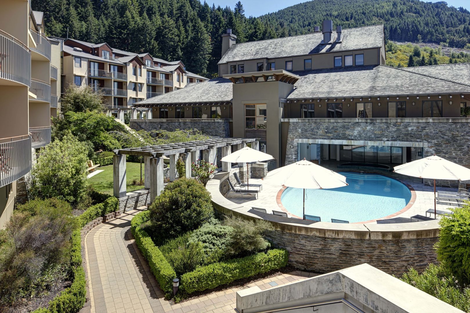 Hotel Courtyard