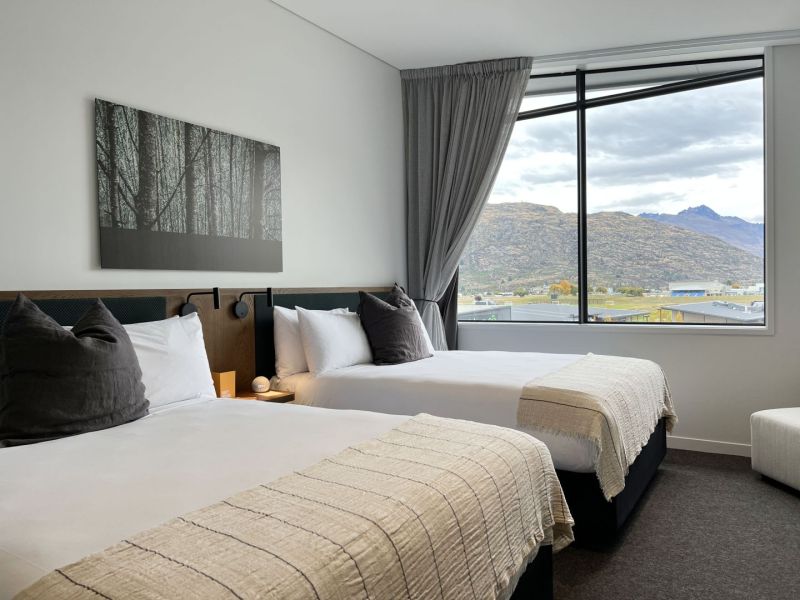 Alpine View King