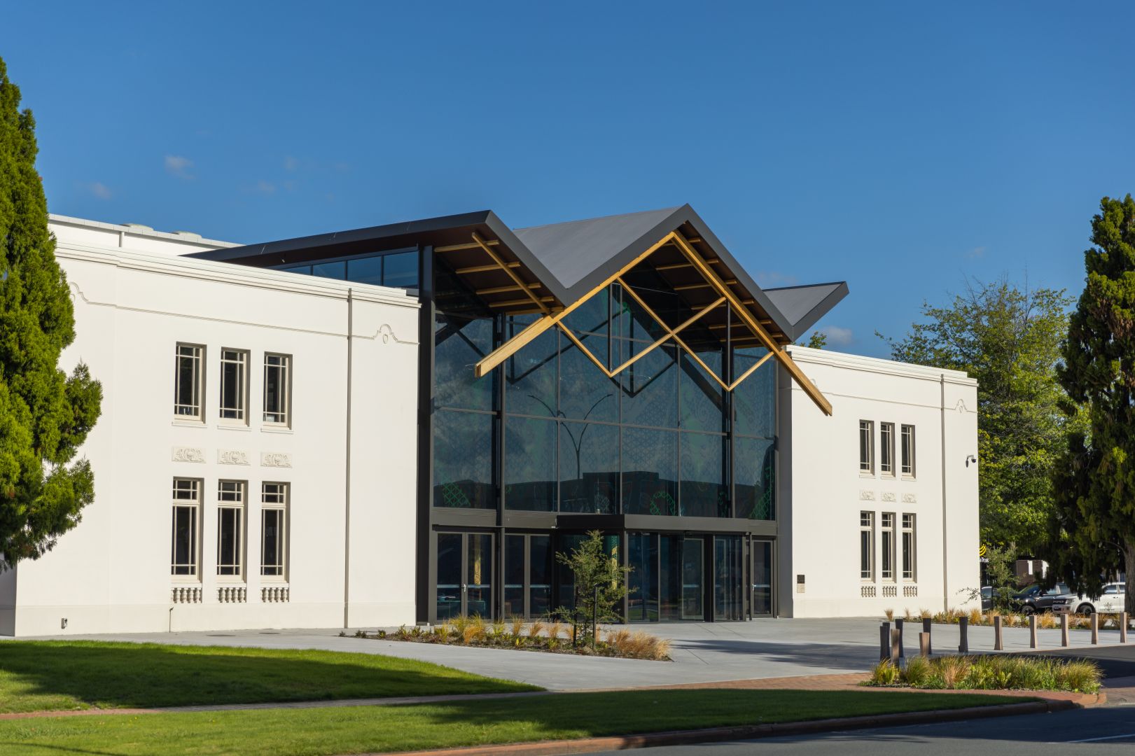 Sir Howard Morrison Centre
